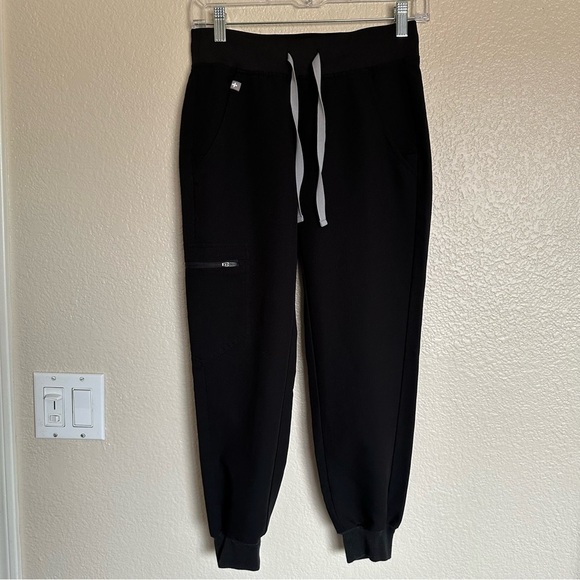 FIGS Zamora™ Jogger Scrub Pants Black PO1605 - Picture 3 of 15